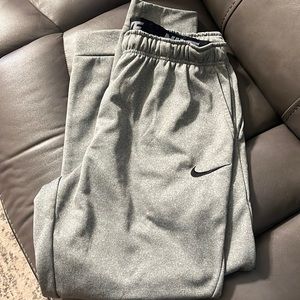 Men sweatpants never worn size XL gray